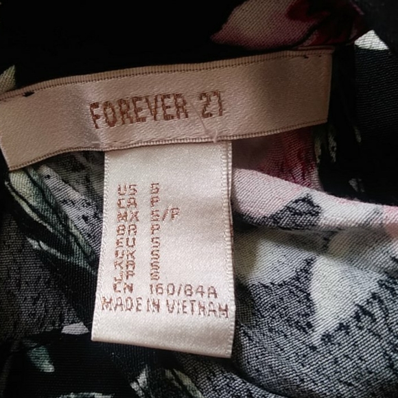 🎈Sale🎈Forever 21 Cold Shoulder Dress Size Small - Picture 6 of 7